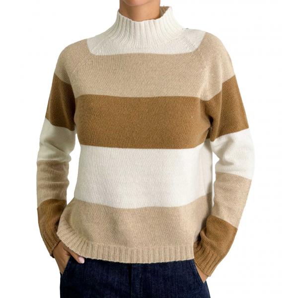 Maglione a righe collo alto